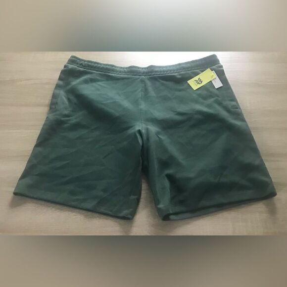 NWT … ALL IN MOTION “Size: XL” Easy Long Shorts - Picture 1 of 5